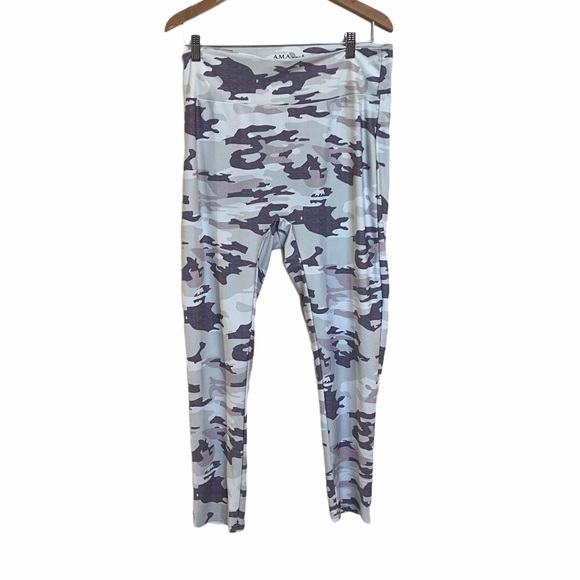 A.M.A by Amarylis Pants - A.M.A by Amarylis Camo Workout Leggings Size 1X